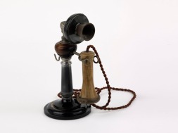 DesignMuseum-candlestick_telephone(1)(1)